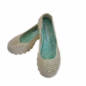 SKECHERS SLIP ON SHOES MEMORY FOAM INSOLES LACE